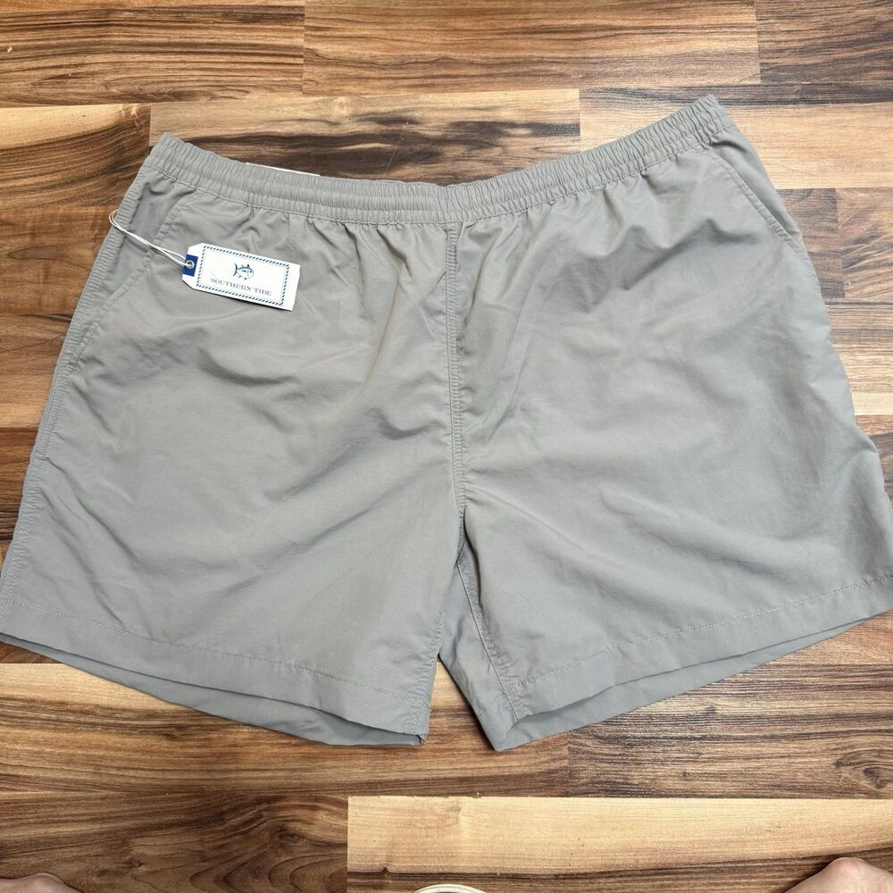 Southern Tide Shoreline Swim Wear Suit Trunks Frost Grey XXL Mens 4 Pocket NWT